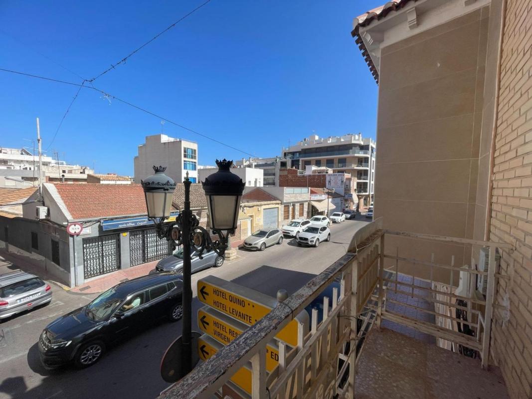 Sale of apartment in Piso en Zona Pueblo, Guardamar del Segura, Guardamar del Segura
photo 1