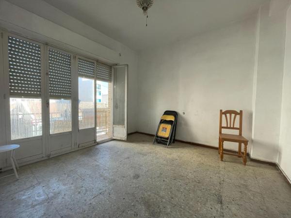 Sale of flat in Piso en Zona Pueblo, Guardamar del Segura, Guardamar del Segura
thumbnail 2