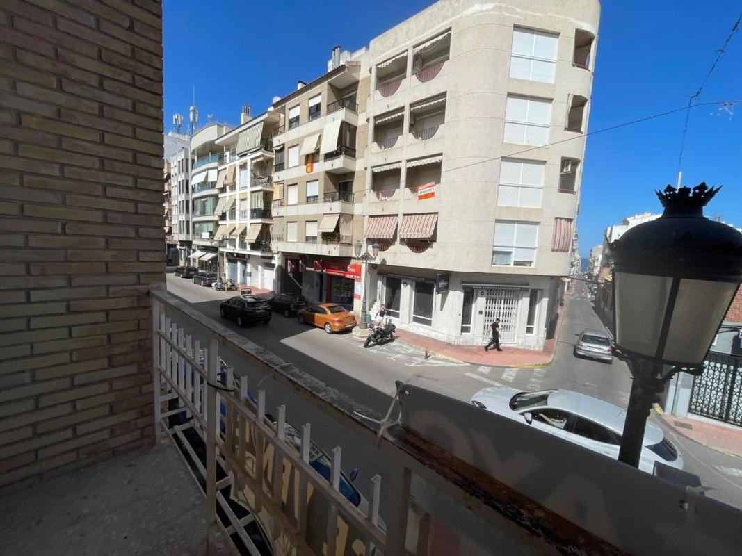 Sale of apartment in Piso en Zona Pueblo, Guardamar del Segura, Guardamar del Segura
photo 5