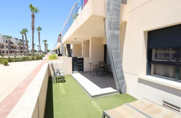 Venta de piso en Piso en C. Varsovia s/n, Pueblo Latino, Pilar de la Horadada, Pilar de la Horadada
thumbnail 1