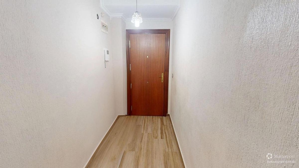 Sale of apartment in Piso en Calle Castor, La Florida, Alicante / Alacant, Alicante
photo 2
