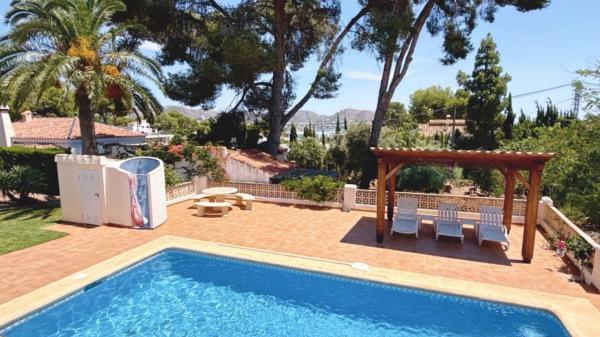 Independent chalet for sale in Casa o chalet en Pinar de Advocat-Cometa, Moraira, Moraira
 photo 4