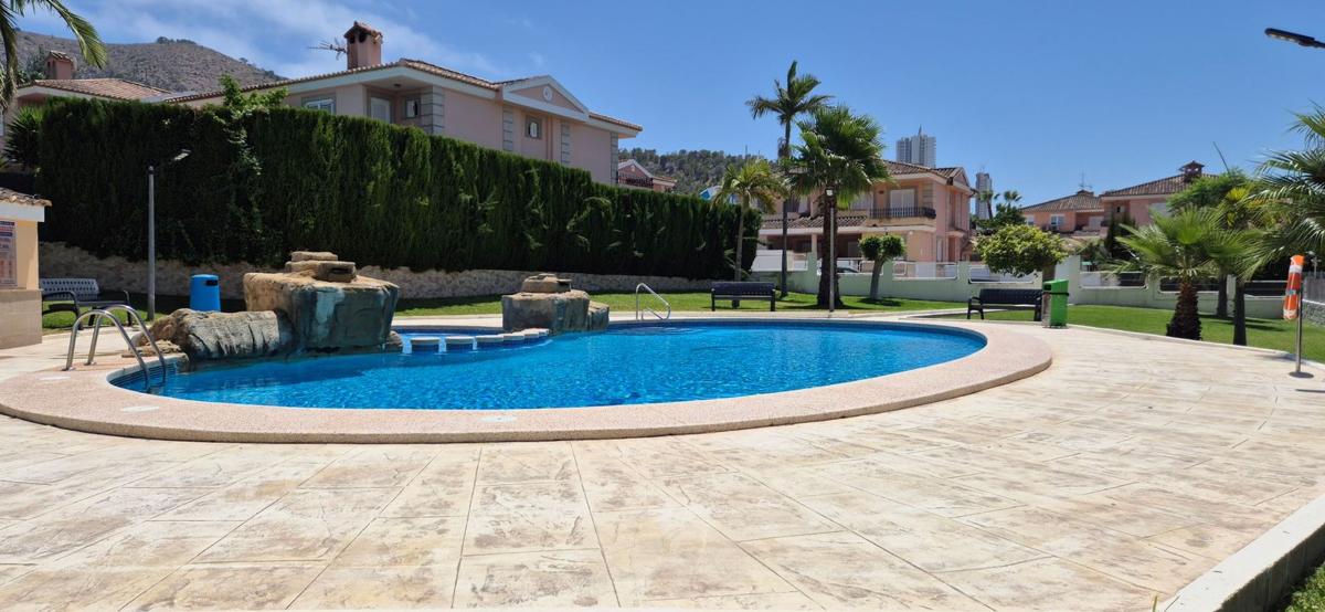 Propiedades en venta y alquiler en España photo 1