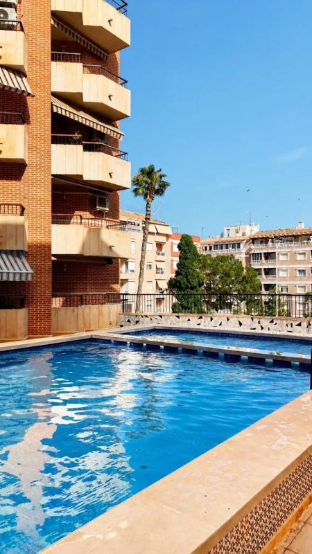 Venta de piso en Piso en Calle Concordia, Playa del Cura, Torrevieja, Torrevieja
photo 1