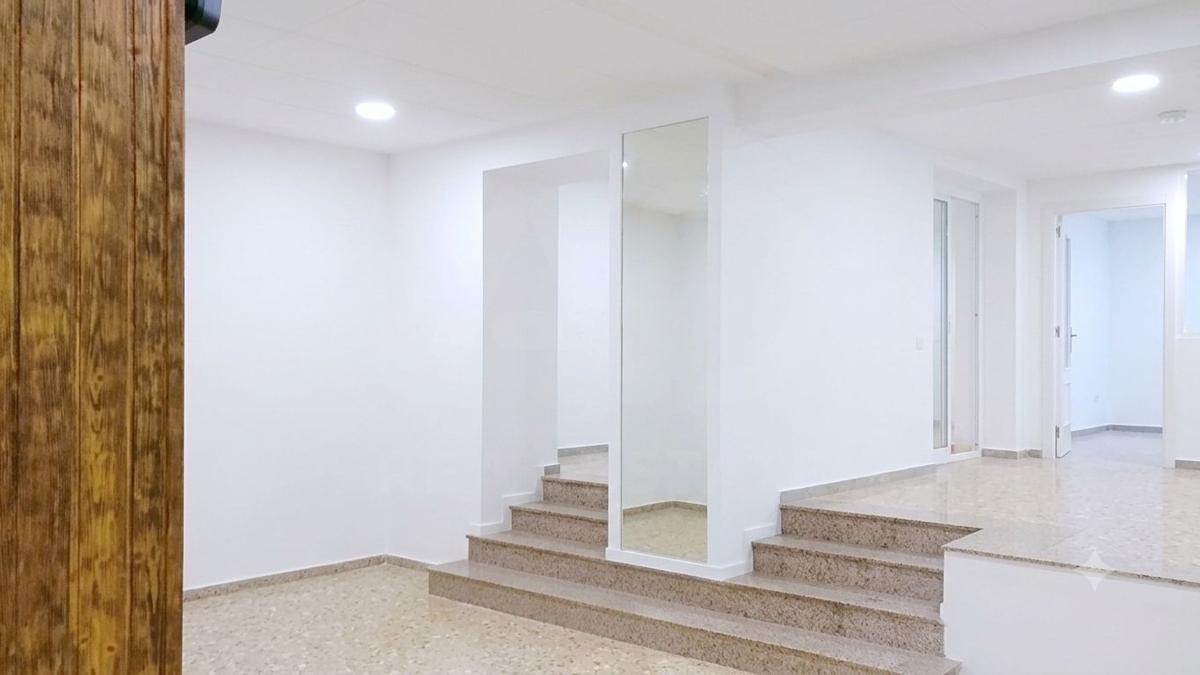 Properties for sale and rent in Spain photo 2