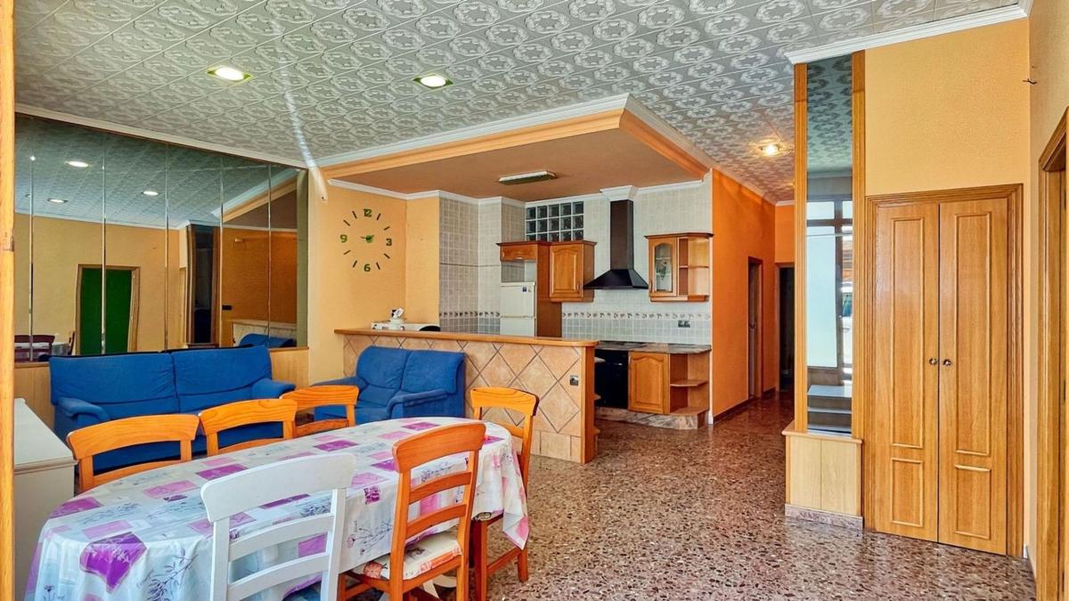 Properties for sale and rent in Spain photo 2