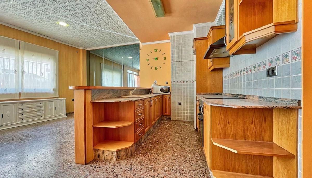 Properties for sale and rent in Spain photo 4