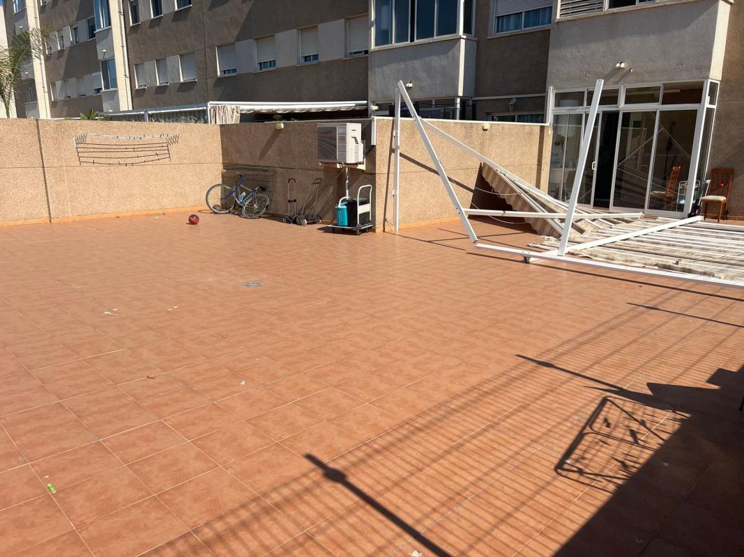 Sale of apartment in Piso en Calle de los Montesinos, 10, Garbinet - Parque de las Avenidas, Alicante / Alacant, Alicante
photo 4