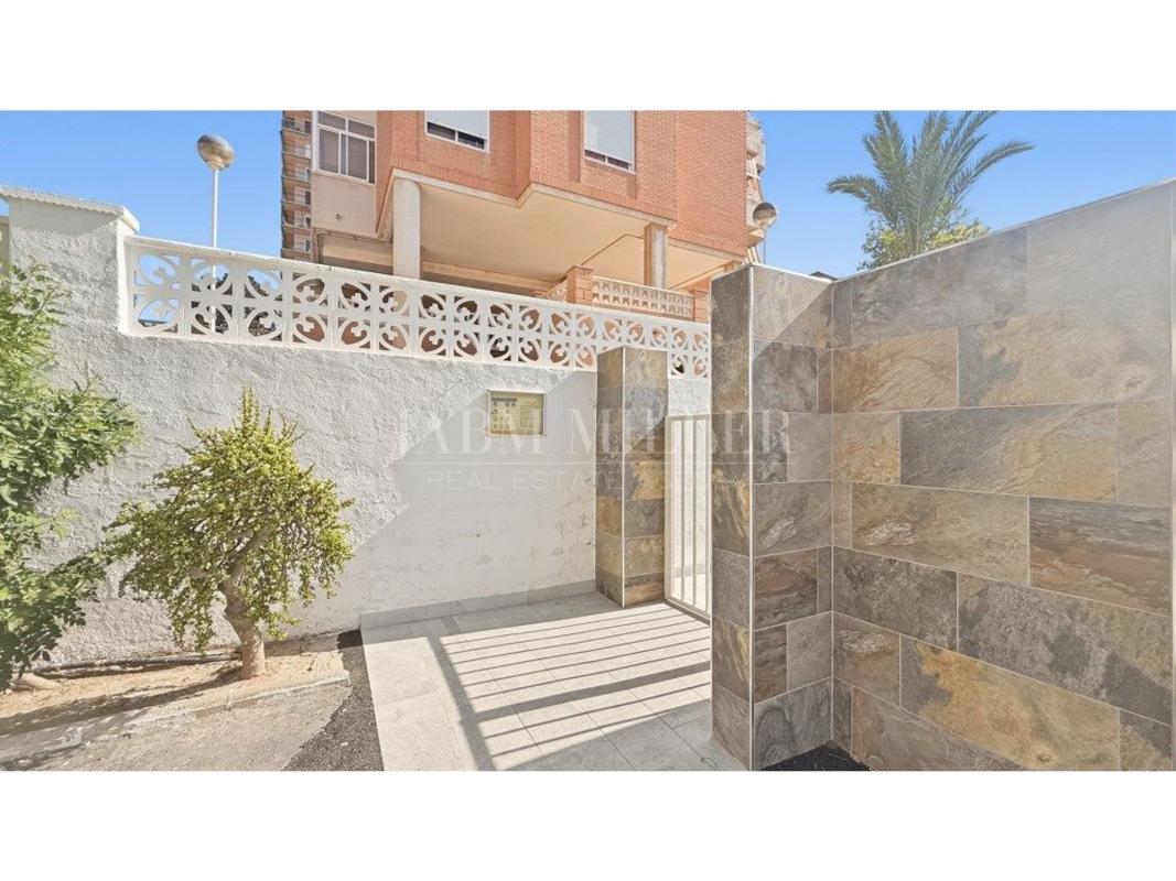 Sprzedaż mieszkania w Piso en Calle la Coruña, 17, Arenales del Sol, Elche / Elx, Elche / Elx
photo 2