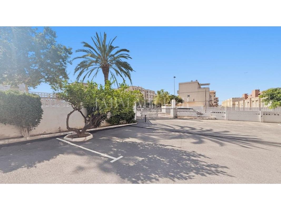 Sprzedaż mieszkania w Piso en Calle la Coruña, 17, Arenales del Sol, Elche / Elx, Elche / Elx
photo 4