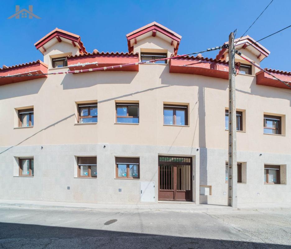 New construction Mirasierra in Becerril de la Sierra photo 1