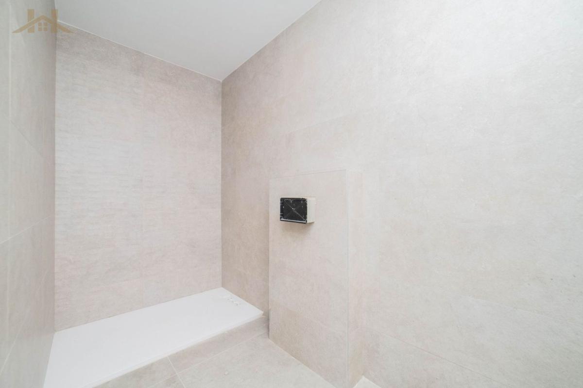 Obra nueva Residencial Los Pinarejos en Miraflores de la Sierra (Revista) photo 2