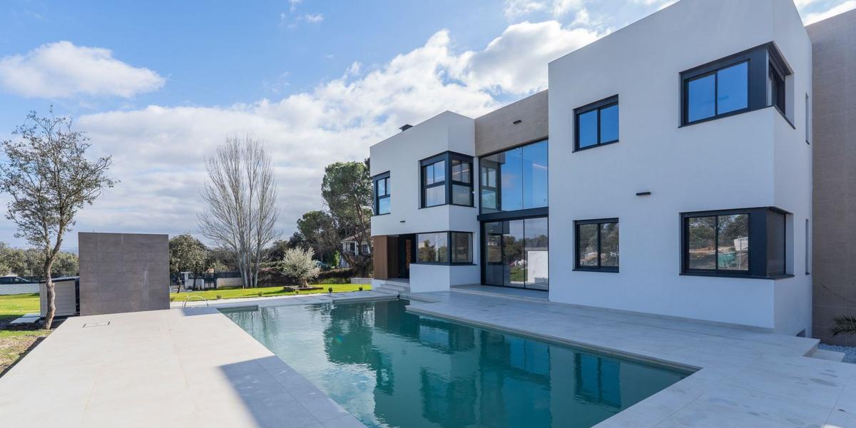 New construction Villa en Ciudalcampo in Ciudalcampo photo 3