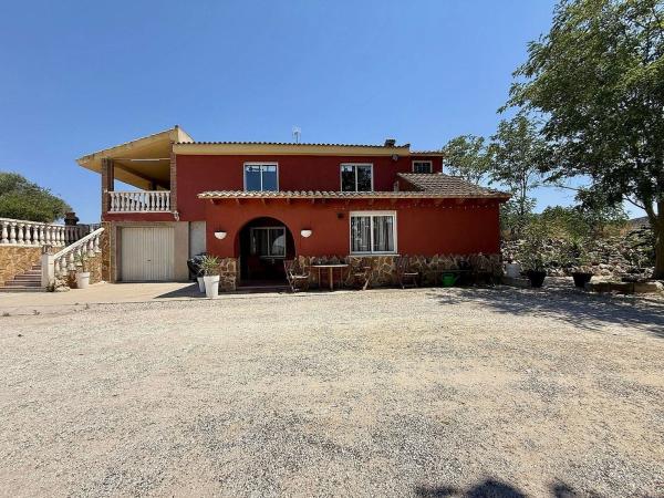 Independent chalet for sale in Casa o chalet en Calle Sax, Las Cruces, Villena, Villena
photo 1