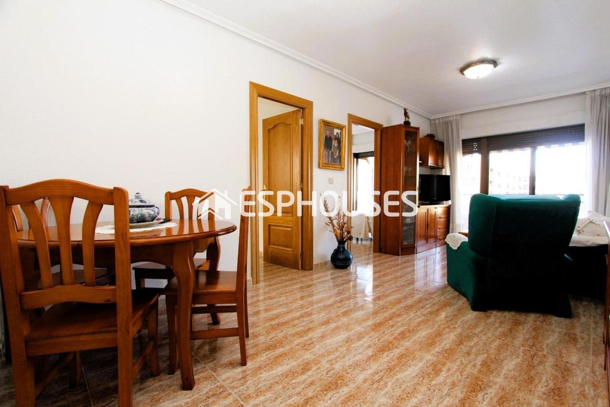 Sale of apartment in Piso en Zona Pueblo, Guardamar del Segura, Guardamar del Segura
photo 4