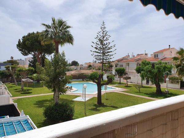 Chalet independiente en venta en Casa o chalet en Nou Nazaret - Frank Espinós, San Juan de Alicante, San Juan de Alicante
 photo 1