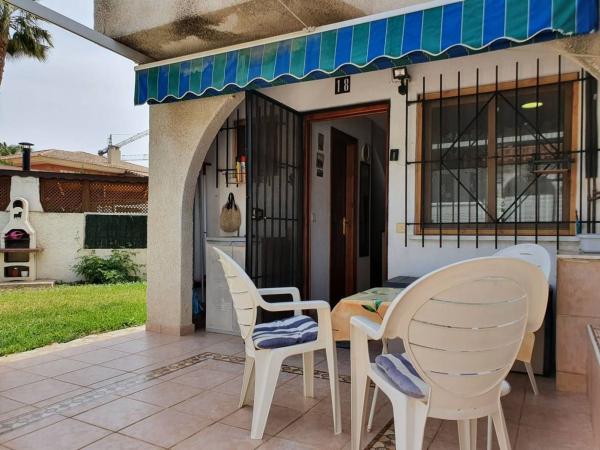 Chalet independiente en venta en Casa o chalet en Nou Nazaret - Frank Espinós, San Juan de Alicante, San Juan de Alicante
 photo 2