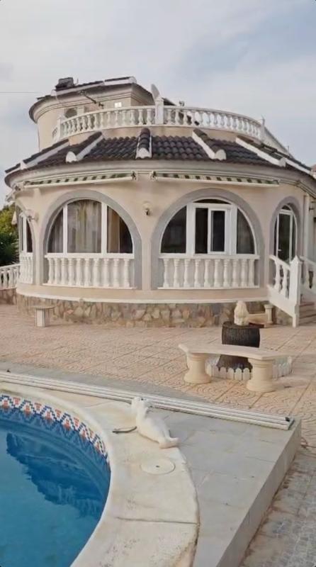 Недвижимость на продажу и в аренду в Испании photo 2