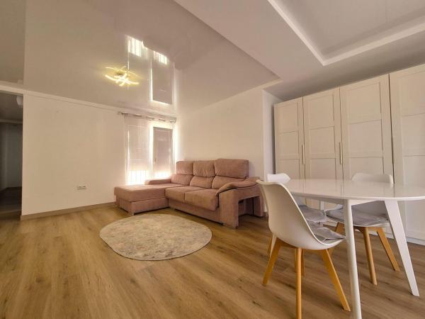 Продажа квартиры на Piso en Calle del Plus Ultra, Carolinas Altas, Alicante / Alacant, Аликанте / Алакант
 photo 2