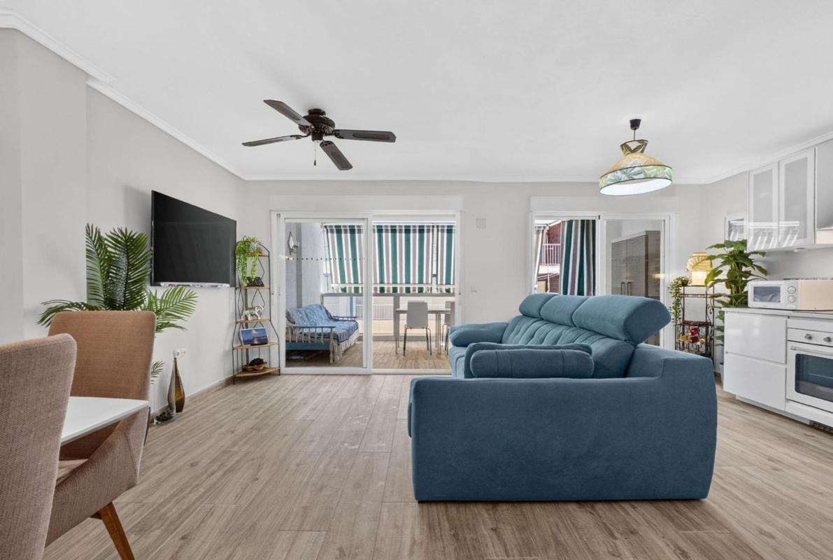 Sale of apartment in Piso en Calle Gumersindo, 85, Las Piscinas Naturales, Torrevieja, Torrevieja
photo 1