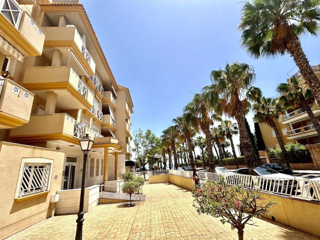 Продажа квартиры на Piso en Cabo Roig, Orihuela, Ориуэла
photo 1