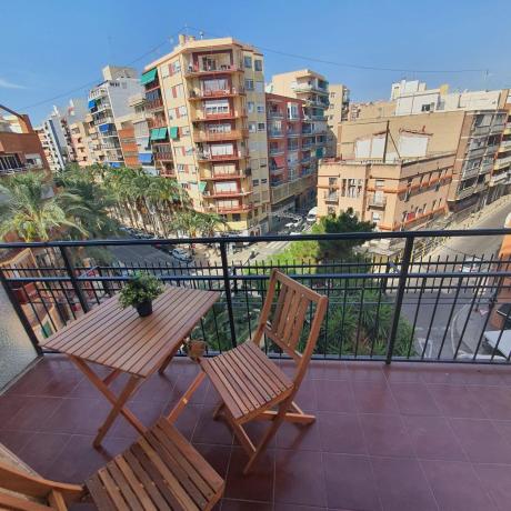 Venta de piso en Piso en Plaza General Mancha, 6, Ensanche-Diputación, Alicante / Alacant, Alicante / Alacant
photo 1