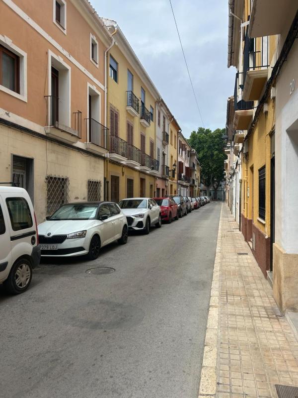 Properties for sale and rent in Spain photo 2