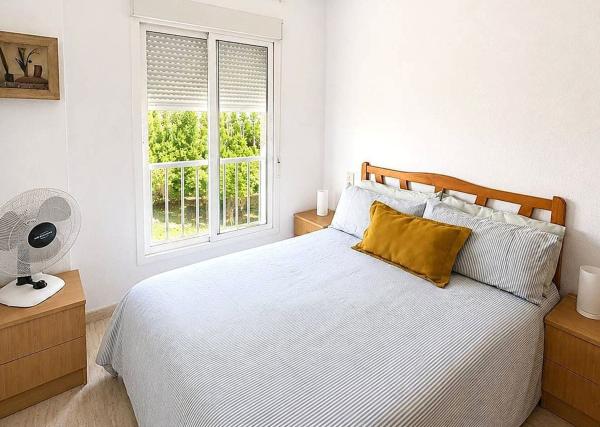 Venta de piso en Piso en El Acequión, Torrevieja, Torrevieja
thumbnail 3