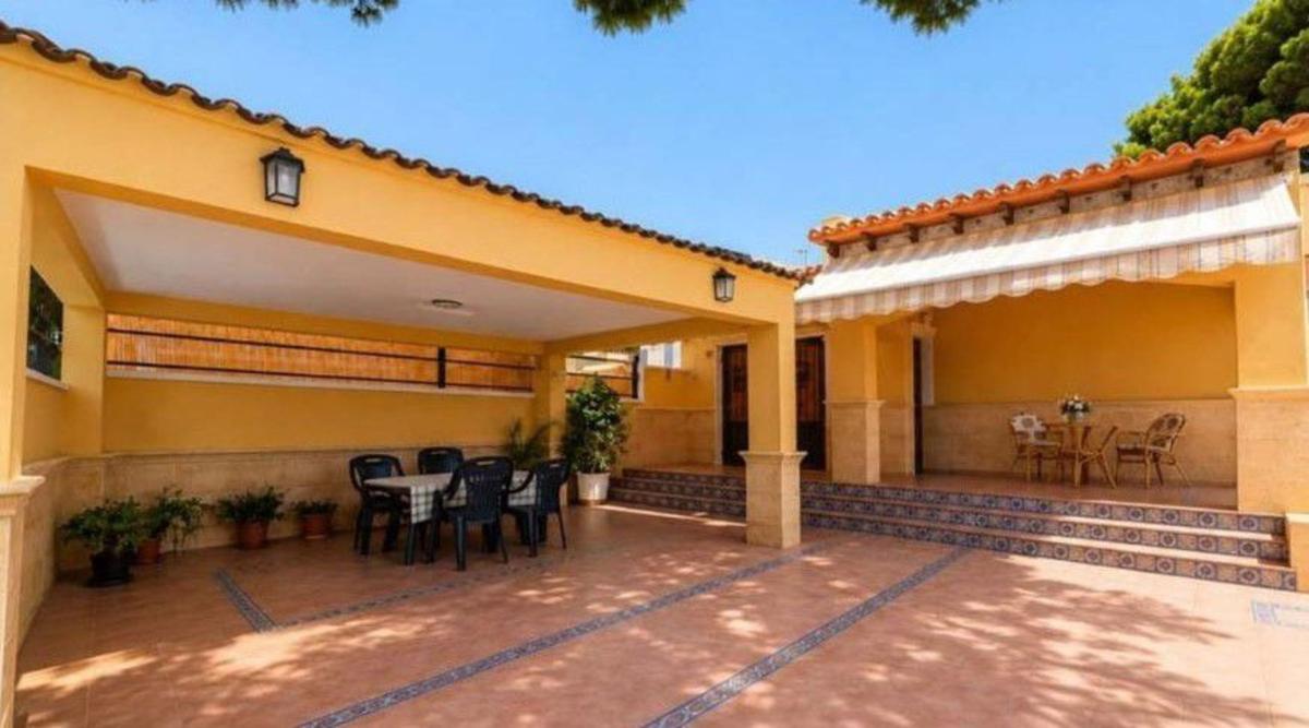 Properties for sale and rent in Spain photo 2
