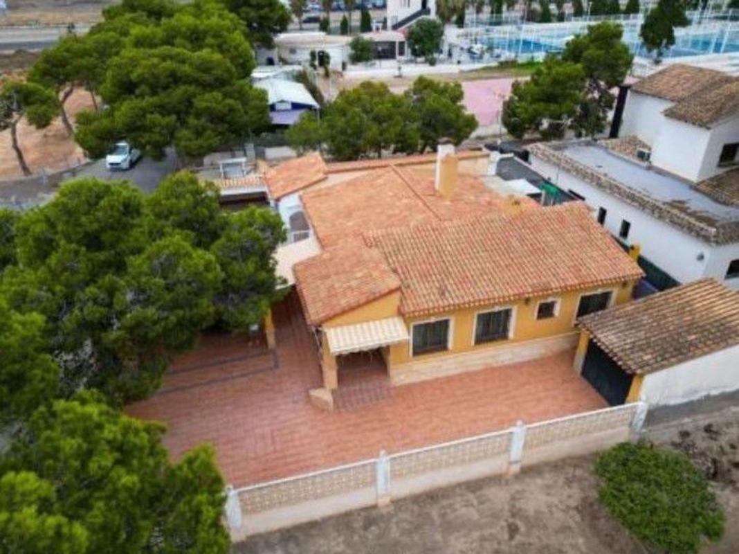 Properties for sale and rent in Spain photo 5