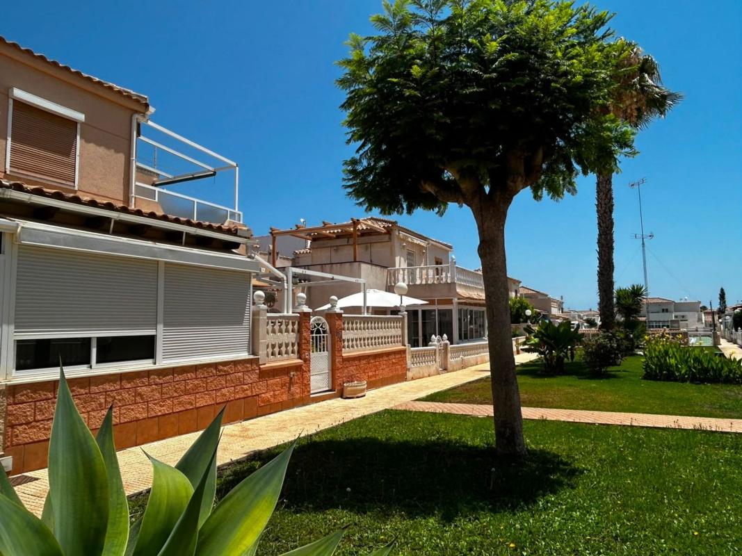 Properties for sale and rent in Spain photo 2