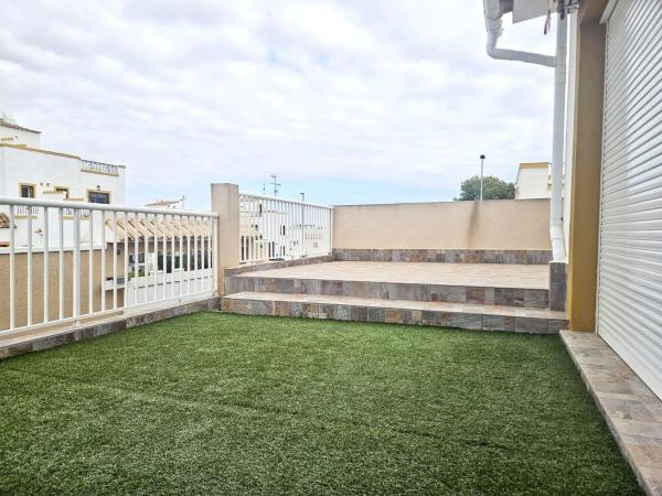Chalet adosado en Zona Lago - Los Almendros, Orihuela photo 4