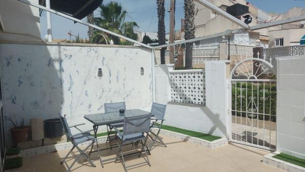 Casa o chalet independiente en Los Balcones - Los Altos del Edén, Torrevieja thumbnail 1