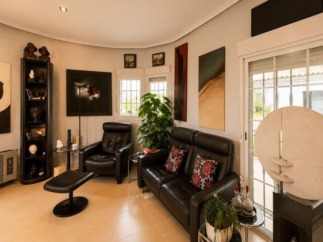 Properties for sale and rent in Spain photo 5