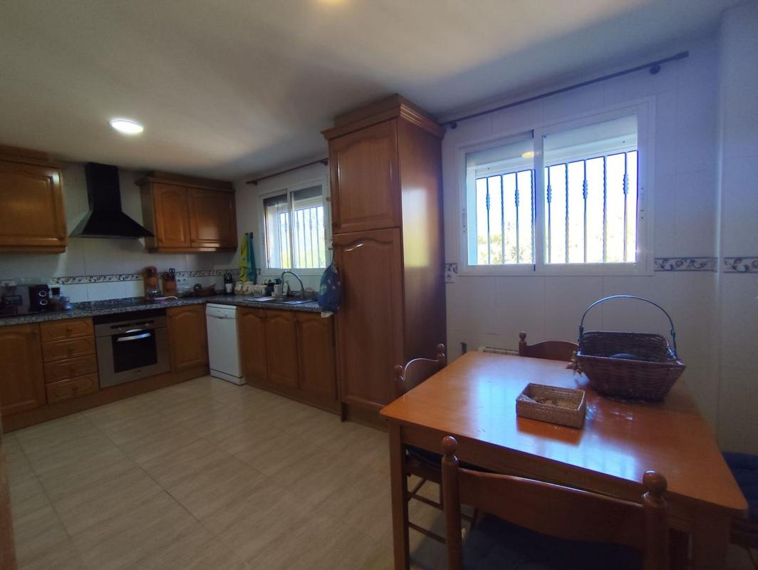 Недвижимость на продажу и в аренду в Испании photo 3