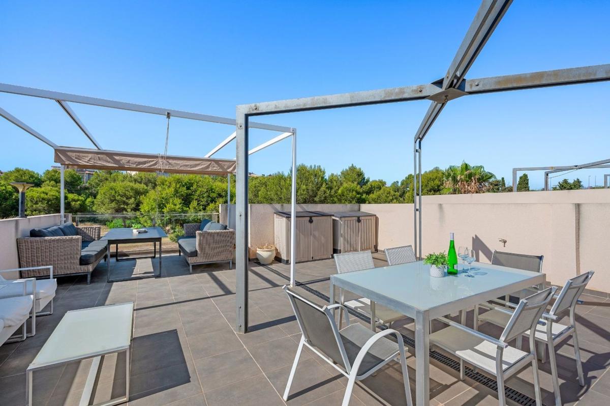 Properties for sale and rent in Spain photo 2
