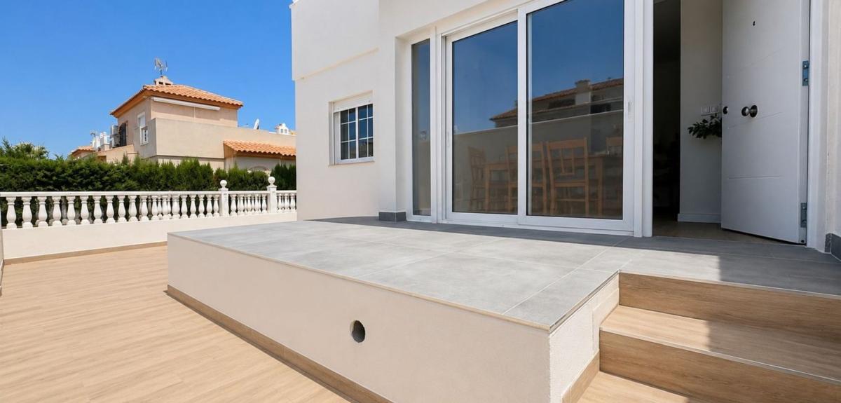 Продажа отдельного шале в Casa o chalet en Los Balcones - Los Altos del Edén, Torrevieja, Торревьеха photo 5