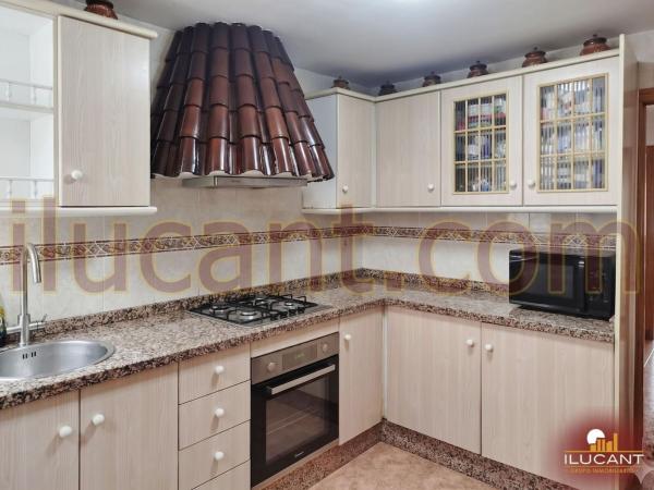 Venta de piso en Piso en San Agustín, Alicante / Alacant, Alicante / Alacant
thumbnail 1