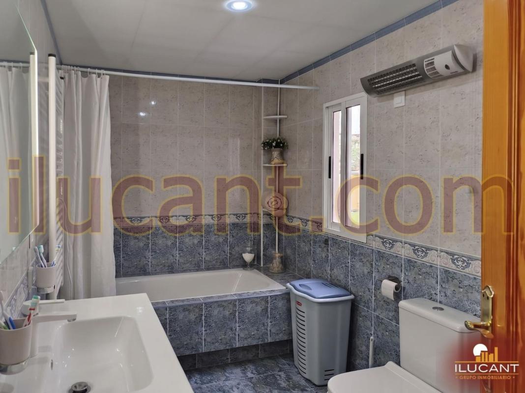 Venta de piso en Piso en San Agustín, Alicante / Alacant, Alicante / Alacant
photo 4