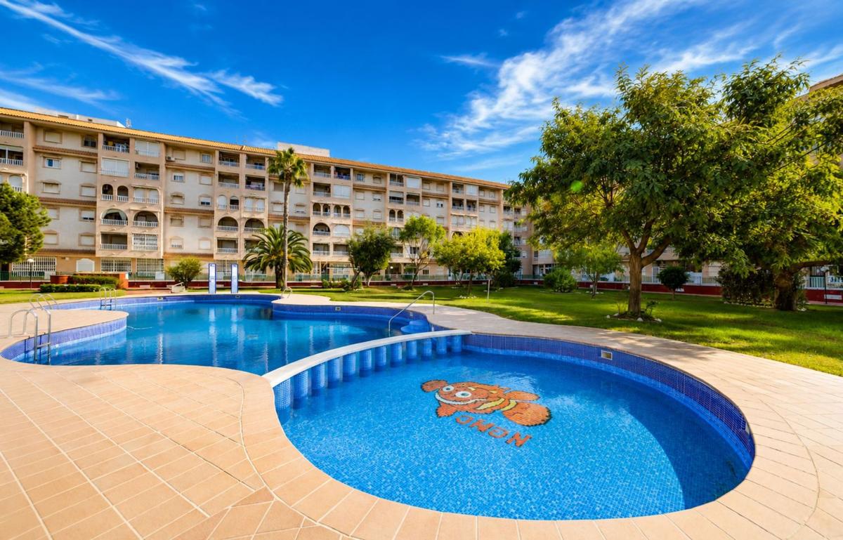 Sprzedaż mieszkania w Piso en Villa Madrid, 39, Parque de las Naciones, Torrevieja, Torrevieja
photo 1
