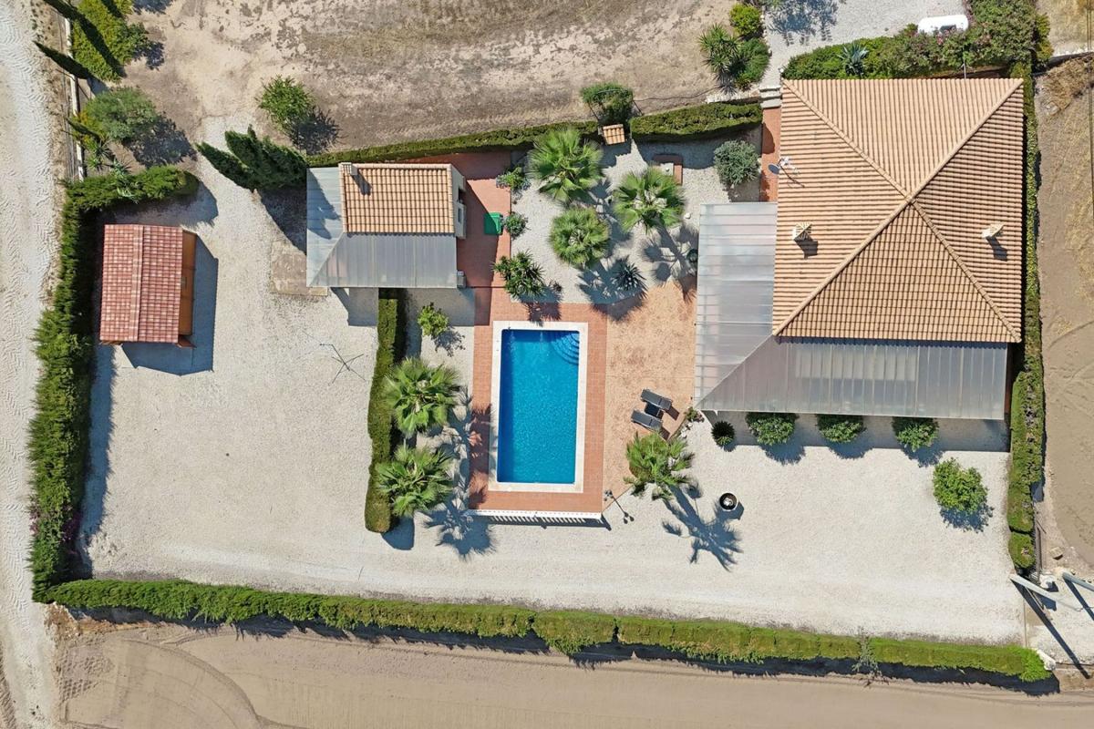 Properties for sale and rent in Spain photo 4