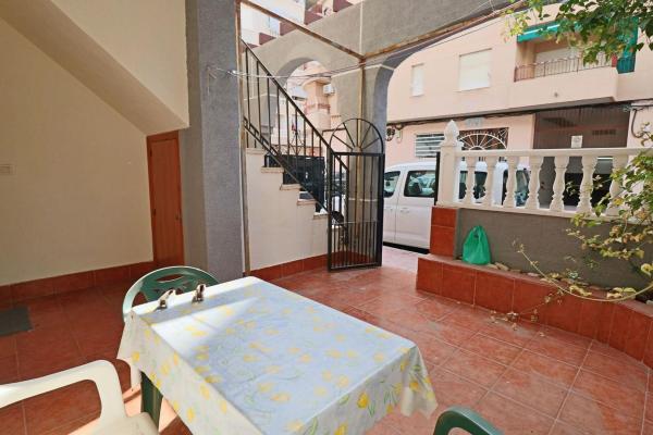 Casa o chalet independiente en Calle Monteagudo, El Acequión, Torrevieja thumbnail 2