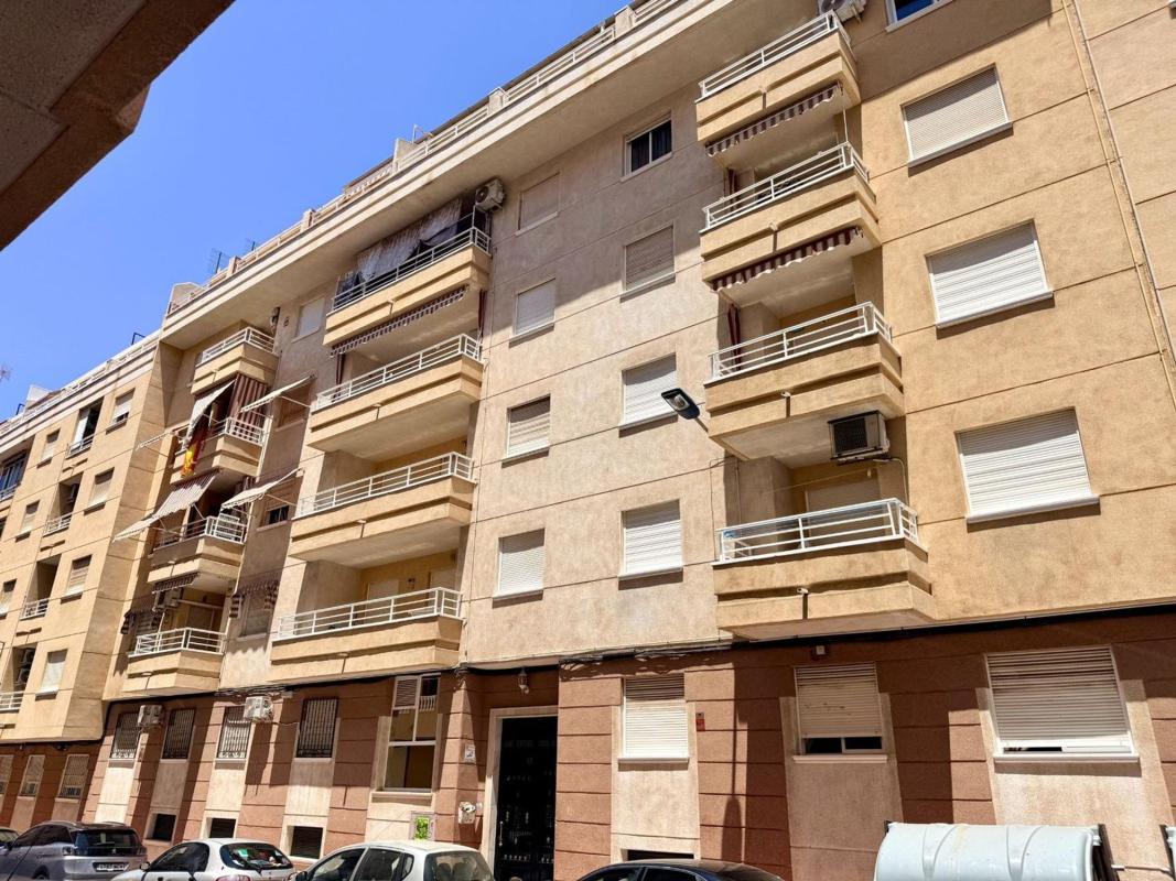 Продажа квартиры на Piso en Calle la Loma, 13, Avenida Habaneras - Curva de Palangre, Torrevieja, Торревьеха
photo 1