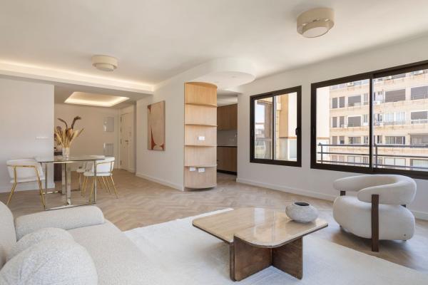 Продажа квартиры на Piso en Eugenio d'Ors, 3, Centro, Elche / Elx, Эльче / Эльх
photo 1