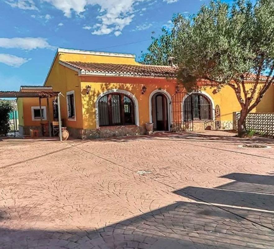 Properties for sale and rent in Spain photo 1