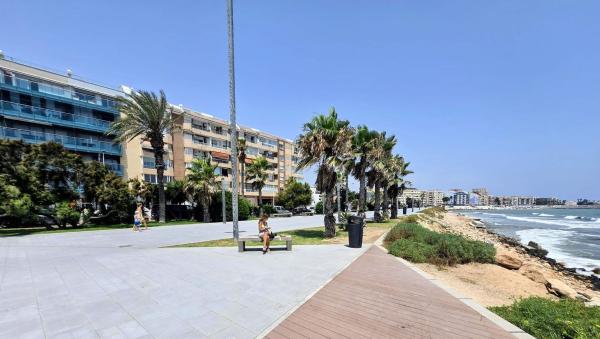 Продажа квартиры на Piso en Avenida de la Purisima, 61, Playa del Cura, Torrevieja, Торревьеха
thumbnail 2