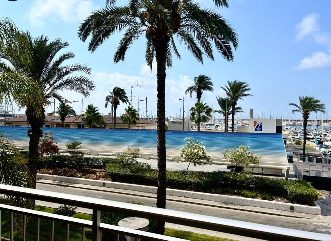 Продажа квартиры на Piso en Calle Clemente Gosálvez, 2, Centro - Muelle Pesquero, Torrevieja, Торревьеха
photo 2