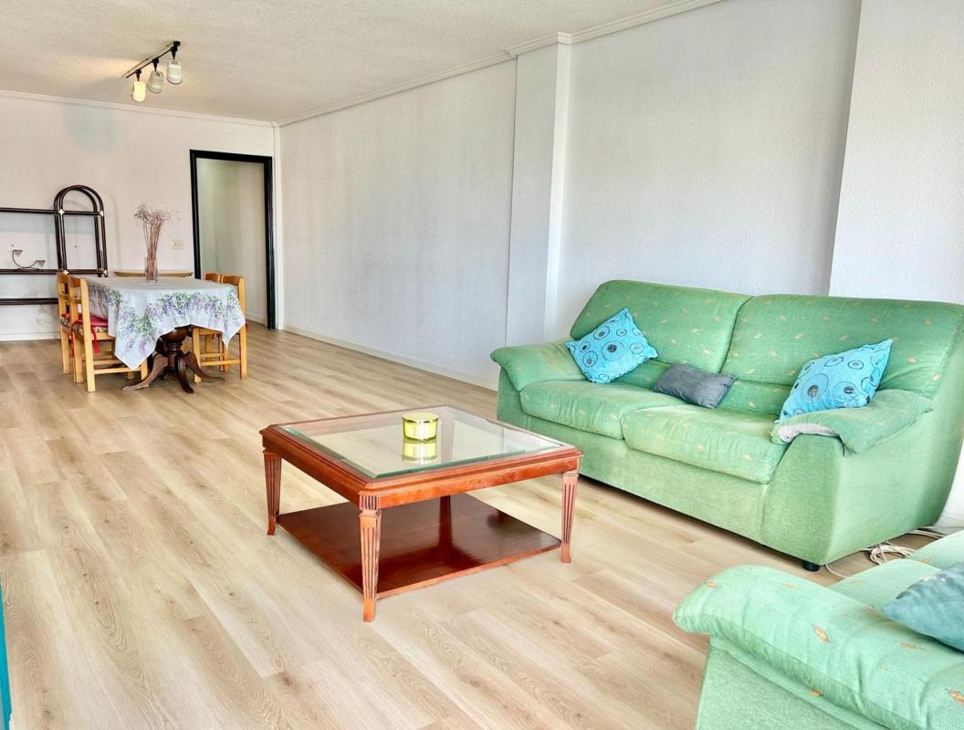 Продажа квартиры на Piso en Calle Clemente Gosálvez, 2, Centro - Muelle Pesquero, Torrevieja, Торревьеха
photo 3