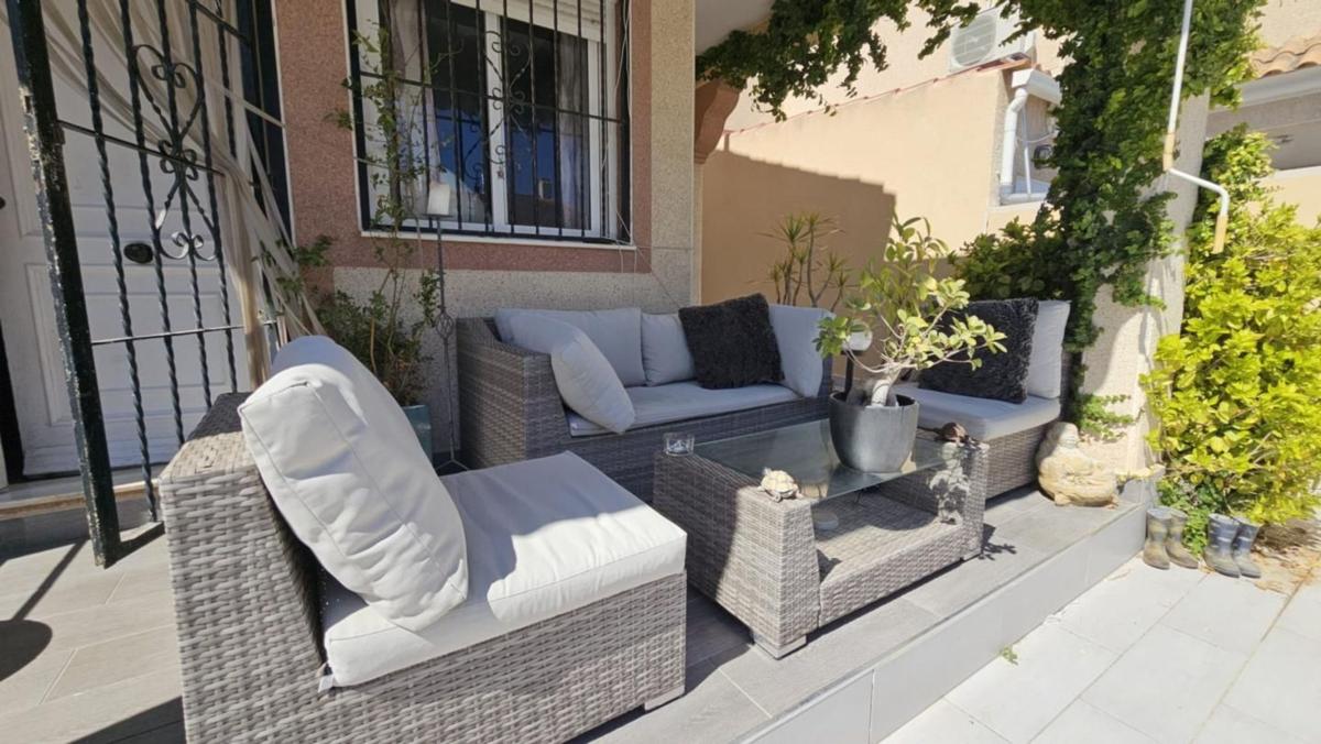 Продажа отдельного шале в Casa o chalet independiente en Calle Lejona, La Siesta - El Salado - Torreta, Torrevieja, Торревьеха photo 5