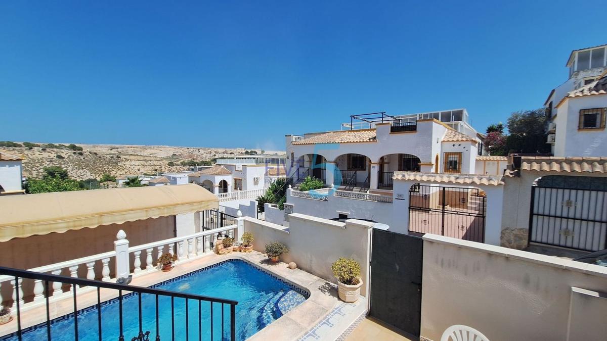 Продажа квартиры на Piso en San Fulgencio, Сан-Фульхенсио
 photo 2